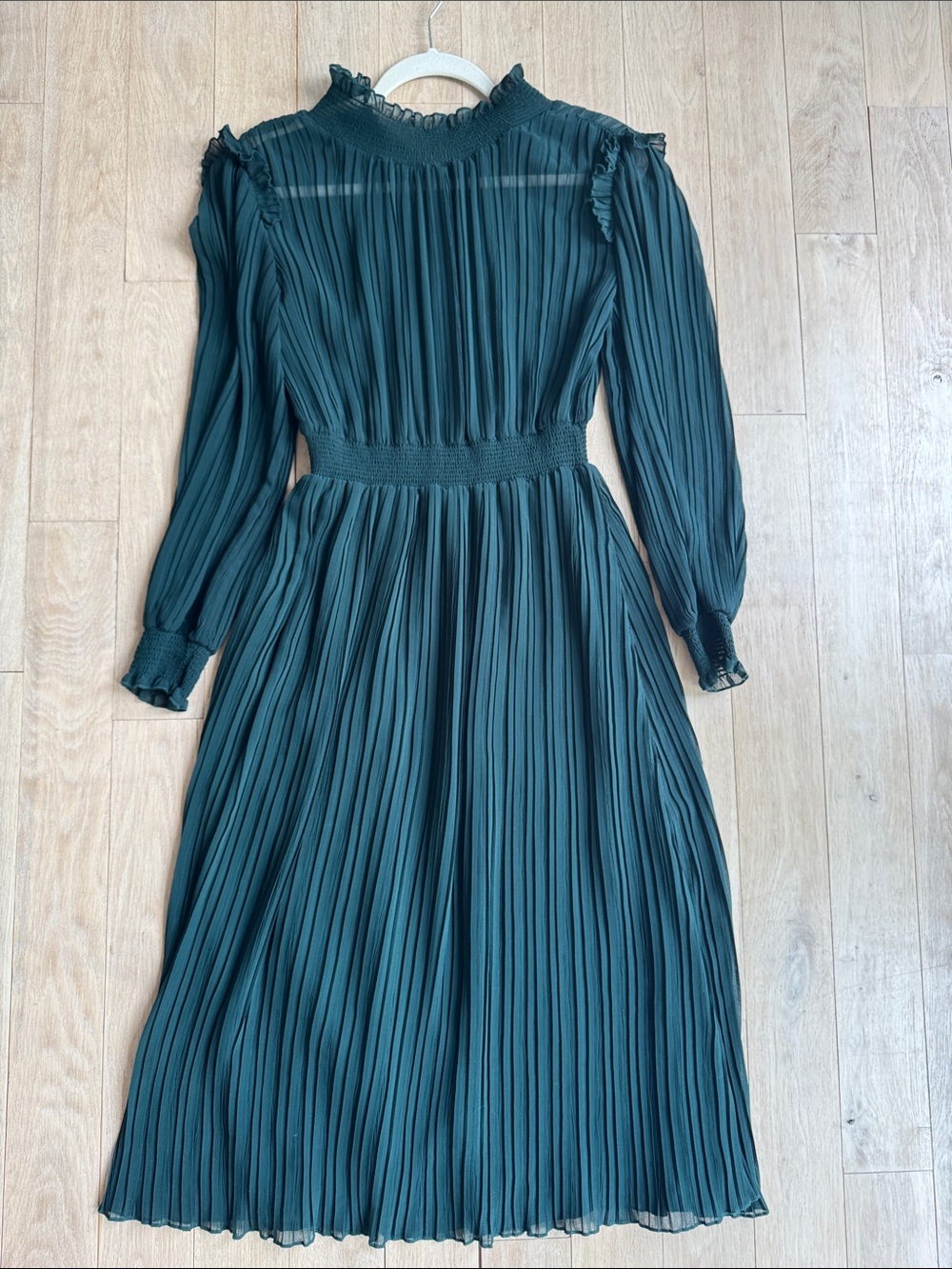 Zara Forest Green Pleated Long-Sleeve Midi Dress